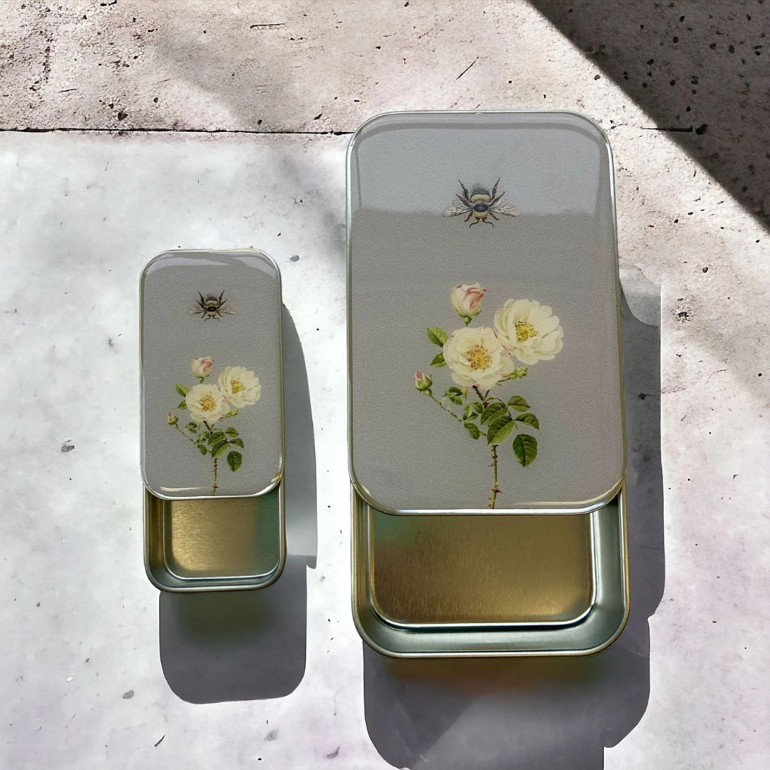 Firefly Notes metallboks – Bier og roser - Strikkeredet Design -