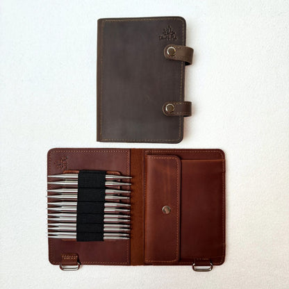 Thread and Maple Innleggsmappe i ekte lær for ChiaoGoo halvt pinnesett Large (5,5 mm - 10,0 mm)