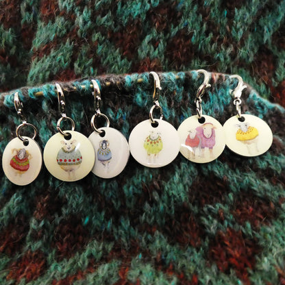 Maskemarkører i boks – karabinkrok – Sheep In Sweaters II – Emma Ball