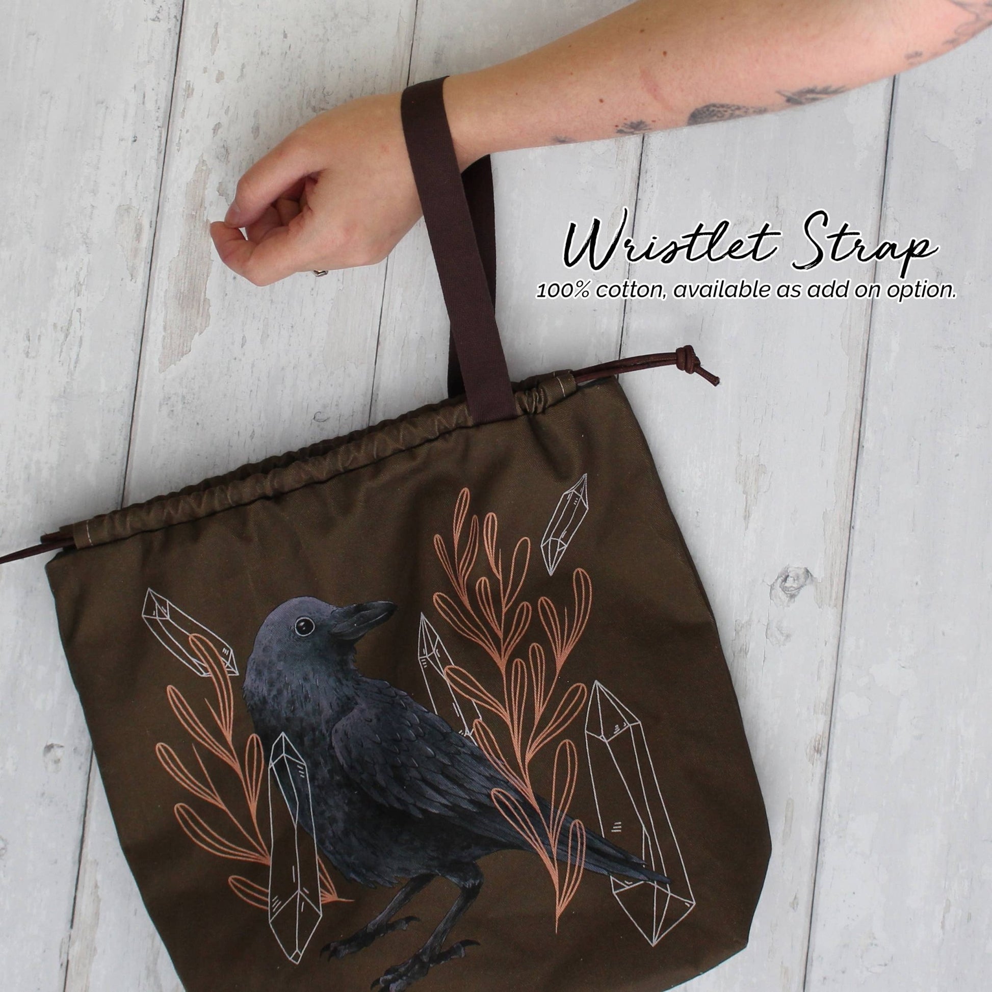 Amber the Raven – Prosjektpose – The Blue Rabbit House - Strikkeredet Design -