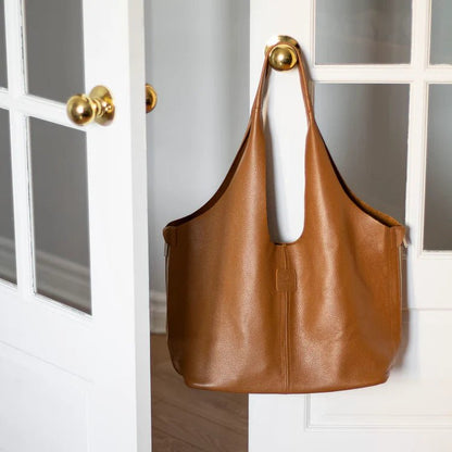 Boundless bag - stor, lekker veske i ekte lær fra Thread and Maple - Strikkeredet Design - Veske i ekte lær