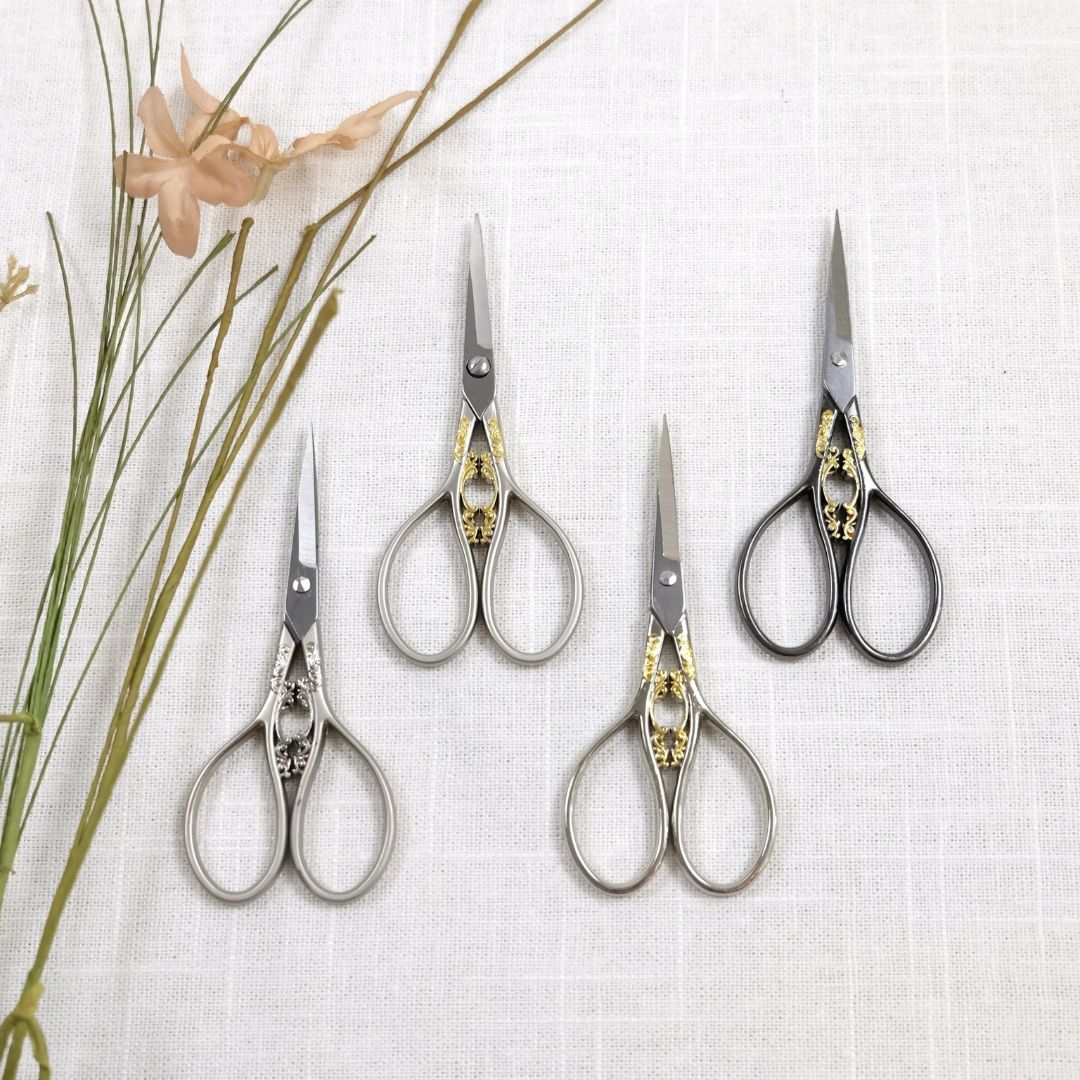 Broderisaks – blondeslør - Strikkeredet Design - Annet strikketilbehør