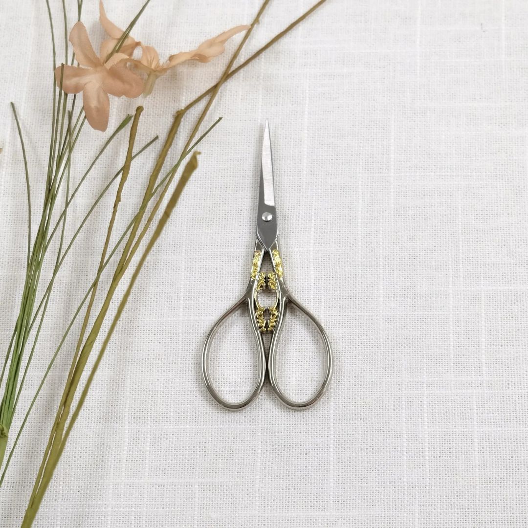 Broderisaks – blondeslør - Strikkeredet Design - Annet strikketilbehør