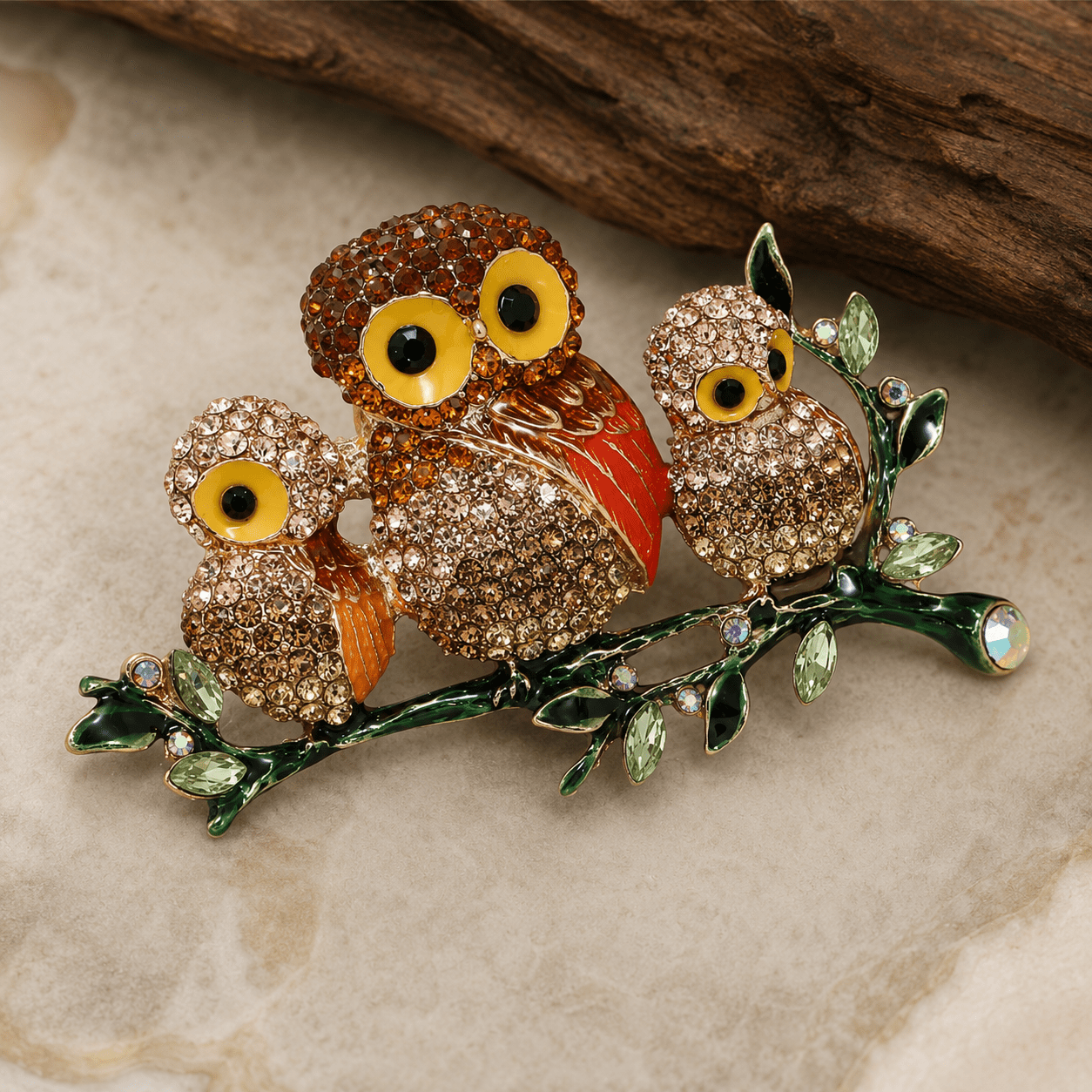 Brosje – Ugletrio - Strikkeredet Design - Brosje