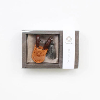 Cohana Gavesett: Cohana Seki Minisaks med skinnetui – små, men kraftige! - Strikkeredet Design - Cohana hobbyverktøy