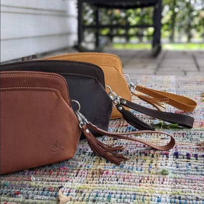 Elegant prosjektveske i ekte lær - Strikkeredet Design - Veske i ekte lær