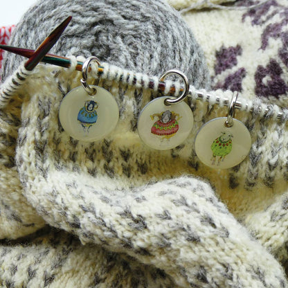 Emma Ball maskemarkører i boks – Sheep in sweaters - Strikkeredet Design - Annet strikketilbehør