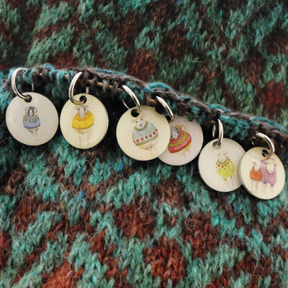 Emma Ball maskemarkører i boks – Sheep in sweaters - Strikkeredet Design - Annet strikketilbehør