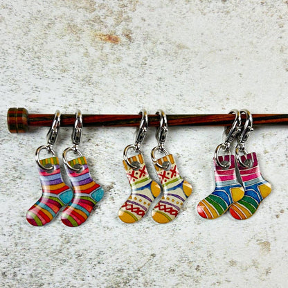 Emma Ball maskemarkører med karabinkrok i boks – Socks - Strikkeredet Design - Annet strikketilbehør