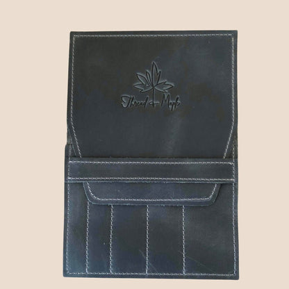 Enkel mappe for utskiftbare pinner/heklenål/fletteinne - Strikkeredet Design - Thread and Maple innleggsmapper for strikkeverktøy