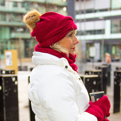 Frosty Waves Lue - to luevarianter i én strikkeoppskrift til ungdom og voksen - Strikkeredet Design - Strikkeoppskrift