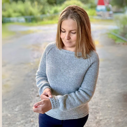 Hverdagslykkegenser - voksen - Strikkeredet Design - 