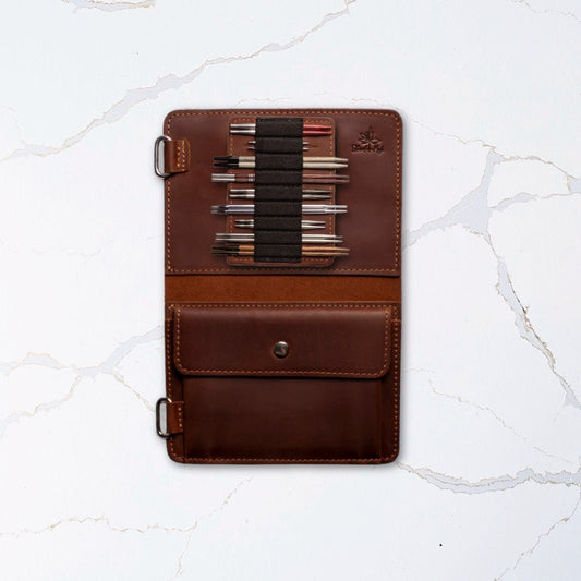 Innleggsside for ekstra pinnetupper – passer ordinær og jumbo perm - Strikkeredet Design - Thread and Maple innleggsmapper for strikkeverktøy