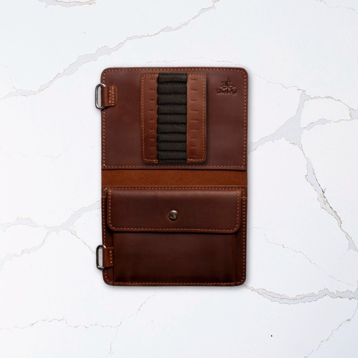 Innleggsside for ekstra pinnetupper – passer ordinær og jumbo perm - Strikkeredet Design - Thread and Maple innleggsmapper for strikkeverktøy