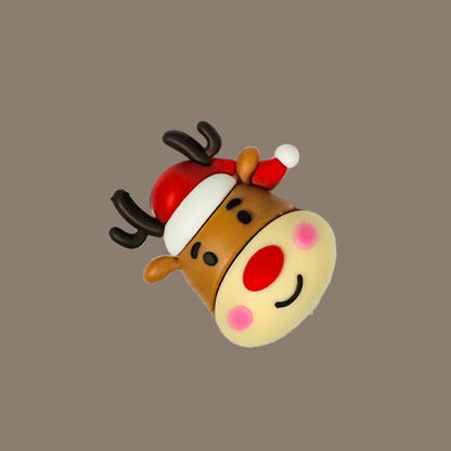 Julemaskestoppere med seks koselige motiver – perfekt til sesongens strikkekos - Strikkeredet Design - Annet strikketilbehør