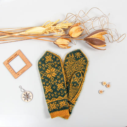 Lines votter – to størrelser for dame, elegant design med kontrastfarger - Strikkeredet Design - Strikkeoppskrift