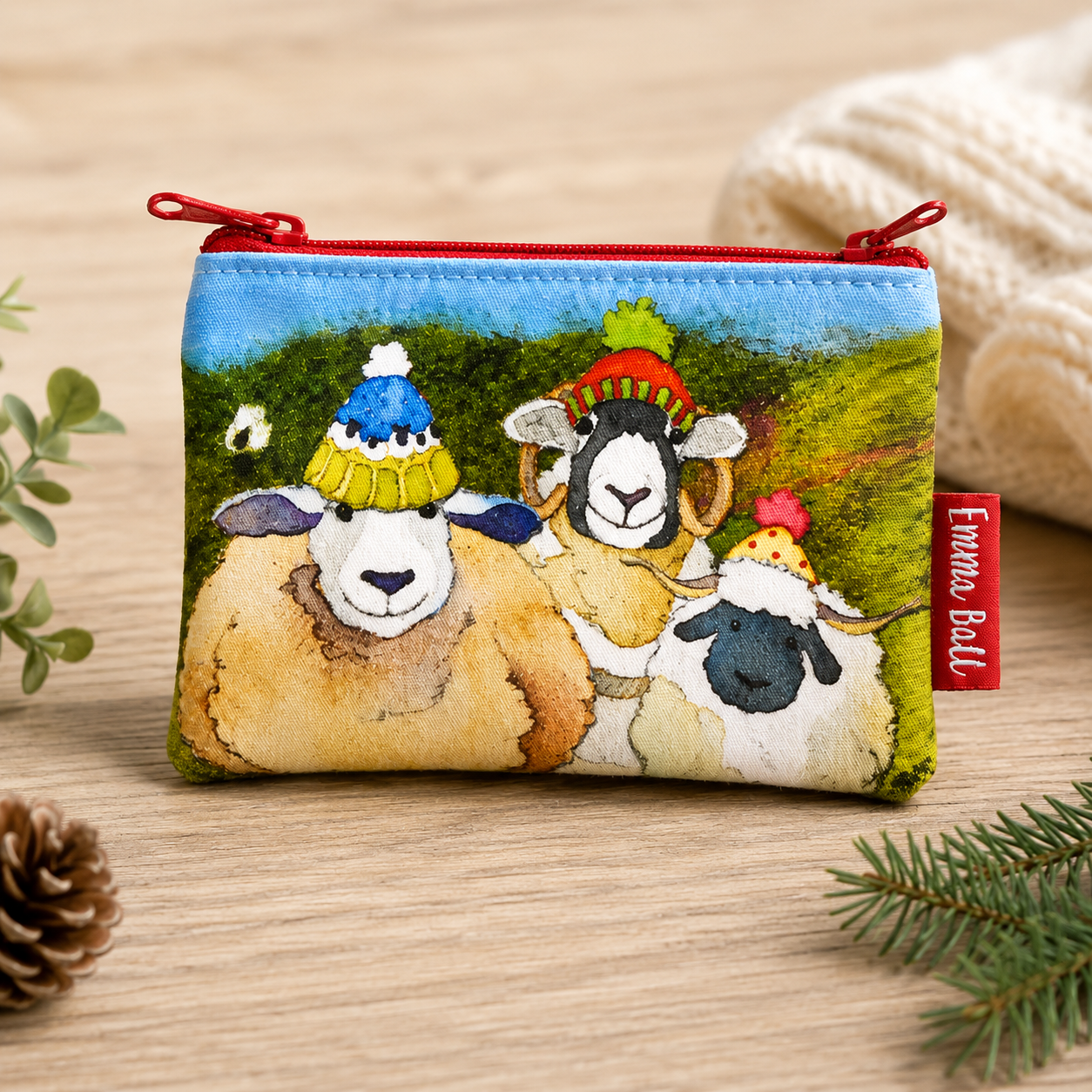 Liten tilbehørsveske – Happy sheep – Emma Ball - Strikkeredet Design -