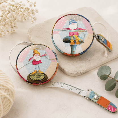 Målebånd – Crafting Gnomes – Emma Ball - Strikkeredet Design - Strikketilbehør