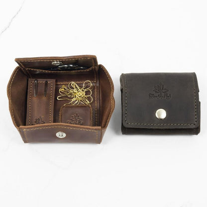 Magnetisk tilbehørspung i ekte skinn fra Thread & Maple - Strikkeredet Design - Thread and Maple håndlagde lærprodukter