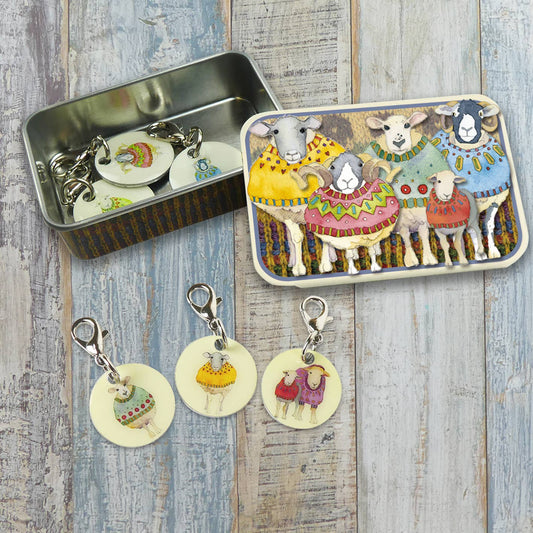 Maskemarkører i boks – karabinkrok – Sheep In Sweaters II – Emma Ball - Strikkeredet Design - 