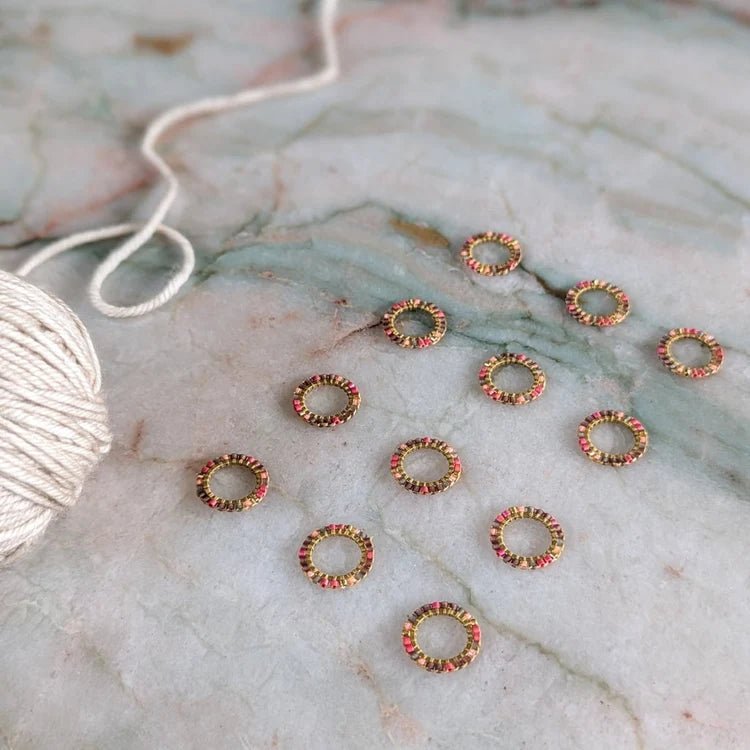 Maskemarkører – ring – glassperler – Thread & Maple - Strikkeredet Design - Annet strikketilbehør