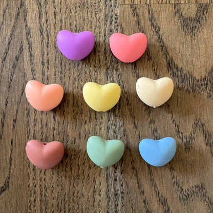 Maskestoppere - 3D Hjerteformede – pastellfarger - Strikkeredet Design - Annet strikketilbehør