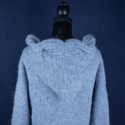 Maxi Waves jakke - deilig og tykk jakke med hette eller krave, for voksen (14 masker/10cm) - Strikkeredet Design - Strikkeoppskrift