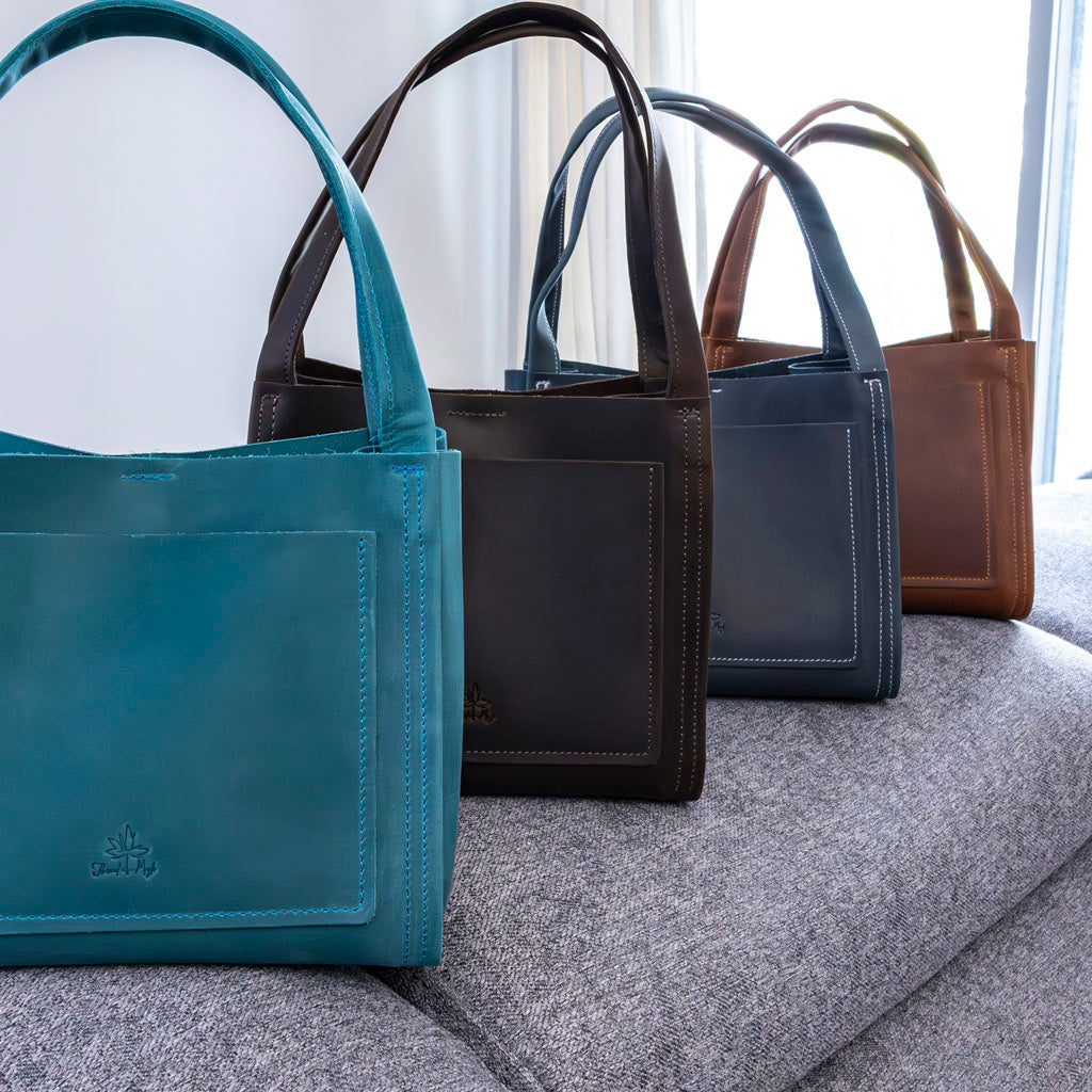Mini Boxy Tote-veske i skinn - Thread & maple