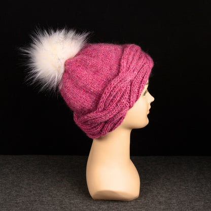 Mini Waves Lue – elegant lue med dobbeltsidig flette og justerbar passform - Strikkeredet Design - Strikkeoppskrift