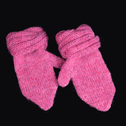 Mini Waves Votter – flotte, varme votter med dobbeltsidig flette for barn og ungdom - Strikkeredet Design - Strikkeoppskrift