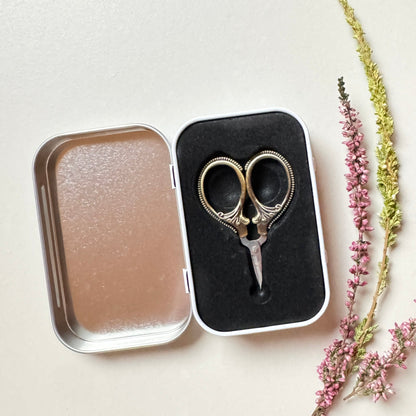 Minisaks Vintage – Perfekt for presist håndarbeid - Strikkeredet Design - Annet strikketilbehør