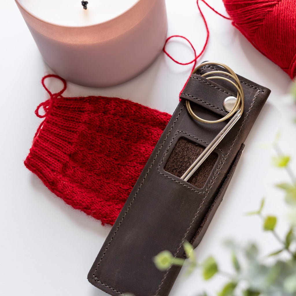 Needle Cozy – pinneetui til sokkestrikk og småstrikk - Strikkeredet Design - 