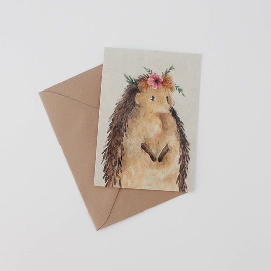 Nikki the Hedgehog – Kunstkort – The Blue Rabbit House - Strikkeredet Design -