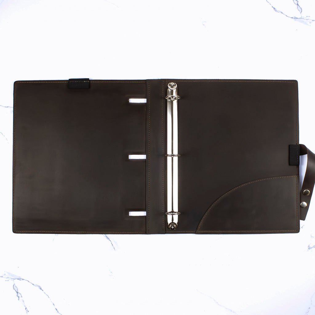 Oppskriftperm – Elegant oppbevaring for strikke - og hekleoppskrifter - Strikkeredet Design - Thread and Maple oppskriftperm