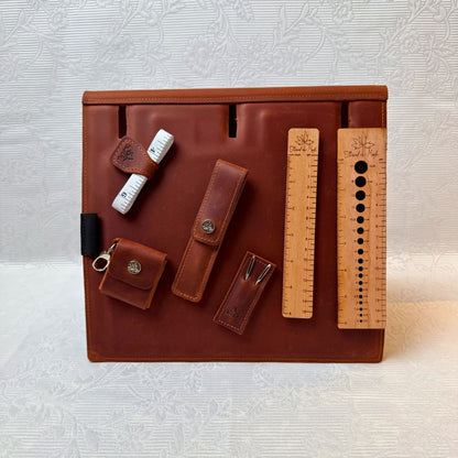 Oppskriftsperm – Elegant oppbevaring for strikke - og hekleoppskrifter - Strikkeredet Design - Thread and Maple oppskriftperm