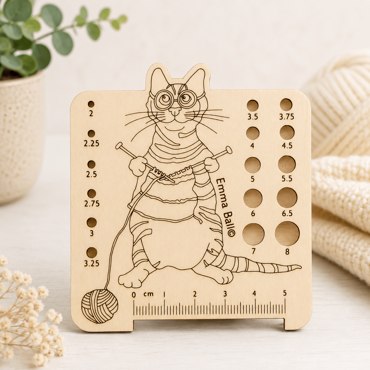 Pinnemåler i tre – Kittens In Mittens (2–8 mm) – Emma Ball - Strikkeredet Design - Strikkeverktøy