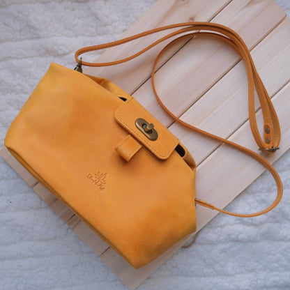 Pop Up veske, med et stilig, retro design – Perfekt til små strikkeprosjekter - Strikkeredet Design - Veske i ekte lær