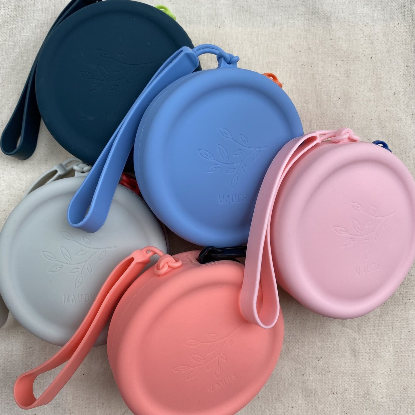 Silikon vaierveske med fleksible vaiere og praktisk trykklås - Strikkeredet Design - Annet strikketilbehør