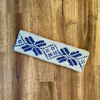 Sofies pannebånd - to varianter i samme oppskrift - Strikkeredet Design - Strikkeoppskrift