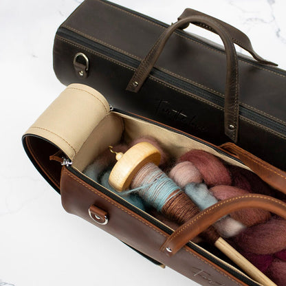 Spinneveske – designet av Andrea Mowry & Thread & Maple - Strikkeredet Design - Veske i ekte lær