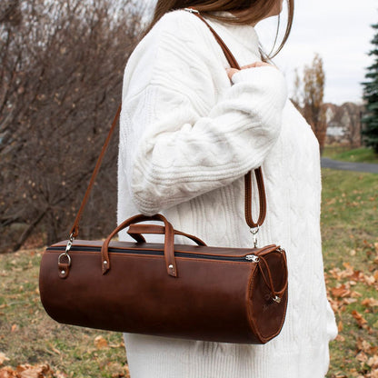 Spinneveske – designet av Andrea Mowry & Thread & Maple - Strikkeredet Design - Veske i ekte lær