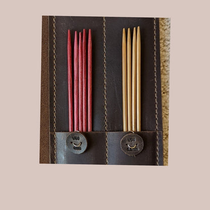 Størrelsesmarkører for strikkepinnemapper – finn raskt rett pinnestørrelse - Strikkeredet Design - Thread and Maple innleggsmapper for strikkeverktøy