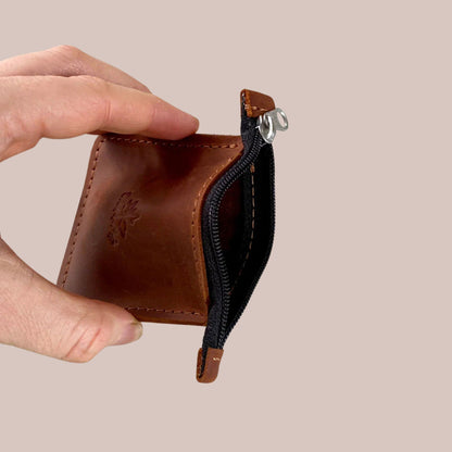 Thread and Maple kompakt veske/pung for maskemarkører og småtilbehør - Strikkeredet Design - Thread and Maple håndlagde lærprodukter