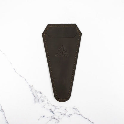 Thread and Maple magnetisk sakseetui i mykt skinn - Strikkeredet Design - Thread and Maple håndlagde lærprodukter