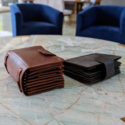 Thread and Maple perm (omslag) i mykt lær – organisér hekleutstyret ditt med stil - Strikkeredet Design - Thread and Maple hekleutstyrsperm