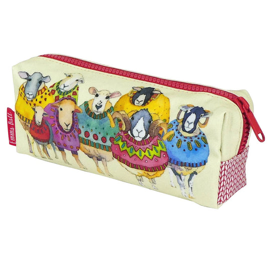 Tilbehørsveske/pennal – Sheep In Sweaters – Emma Ball - Strikkeredet Design -