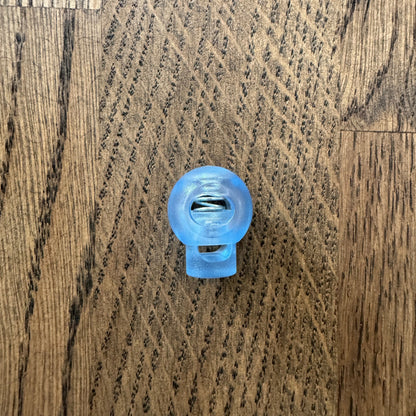 Vaierlåser / snorstoppere – praktisk lås til maskevaiere og andre snorer - Strikkeredet Design - Annet strikketilbehør