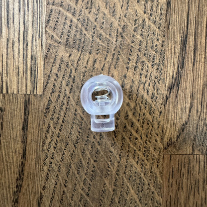 Vaierlåser / snorstoppere – praktisk lås til maskevaiere og andre snorer - Strikkeredet Design - Annet strikketilbehør